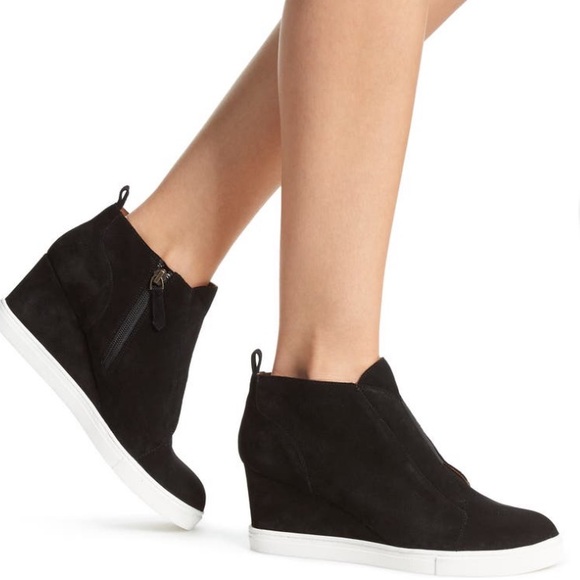 Paolo Shoes - Linea Paolo Felicia Wedge Sneaker